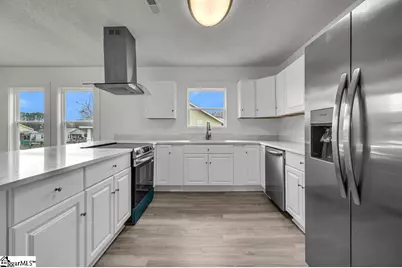 136 Lee Street, Laurens, SC 29360 - Photo 10