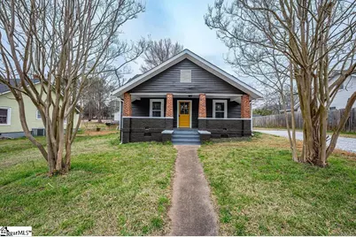 136 Lee Street, Laurens, SC 29360 - Photo 1