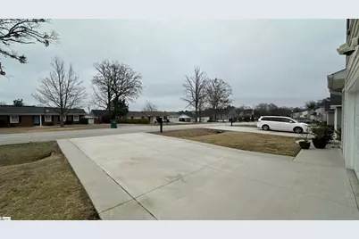 214 Wadsworth Road, Spartanburg, SC 29301 - Photo 4