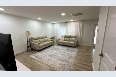 214 Wadsworth Road, Spartanburg, SC 29301 - Photo 10