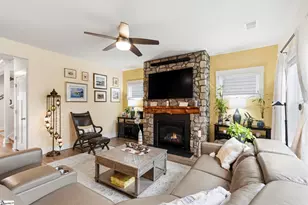 545 Laxton Rd, Greer, SC 29651 - Photo 6