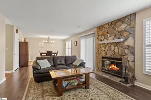 231 Goldfinch Cir, Greer, SC 29650 - Photo 10