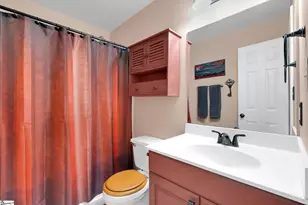 1215 Ravenswood Dr, Anderson, SC 29625 - Photo 18