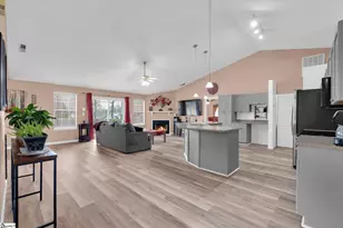 1215 Ravenswood Dr, Anderson, SC 29625 - Photo 6