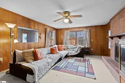 1026 Sunset Boulevard, Clinton, SC 29325 - Photo 2