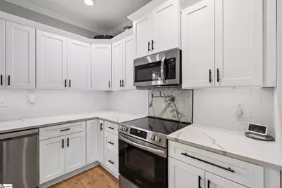 14 Blackwood Street, Greenville, SC 29611 - Photo 6