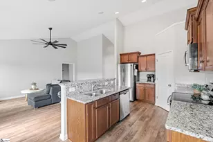 240 Rivers Edge Cir, Simpsonville, SC 29680 - Photo 10