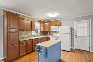 411 Pelzer Hwy, Easley, SC 29642 - Photo 10