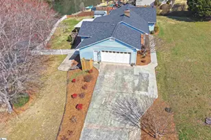 201 Buckingham Rd, Easley, SC 29640 - Photo 44