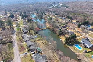 201 Buckingham Rd, Easley, SC 29640 - Photo 48