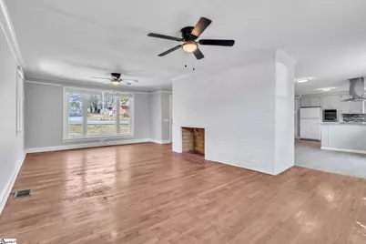 800 E Lee Road, Taylors, SC 29687 - Photo 4