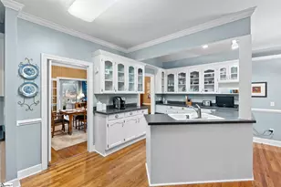 310 Greenview Cir, Greenville, SC 29609 - Photo 14