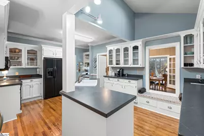 310 Greenview Circle, Greenville, SC 29609 - Photo 16