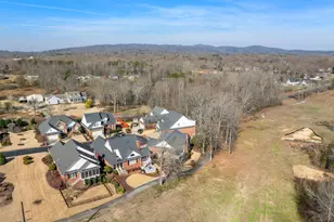 310 Greenview Cir, Greenville, SC 29609 - Photo 44