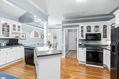 310 Greenview Circle, Greenville, SC 29609 - Photo 18