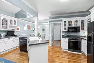 310 Greenview Cir, Greenville, SC 29609 - Photo 18