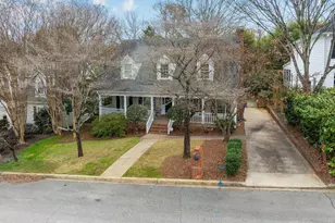 32 Oak Crest Ct, Greenville, SC 29605 - Photo 2