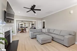 134 Oakland Dr, Greenville, SC 29607 - Photo 8