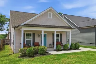 134 Oakland Dr, Greenville, SC 29607 - Photo 2