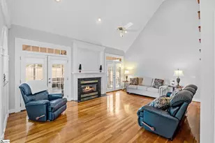 100 Farm Terrace Ct, Easley, SC 29642 - Photo 2