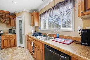 1004 Chapman Rd, Belton, SC 29627 - Photo 6