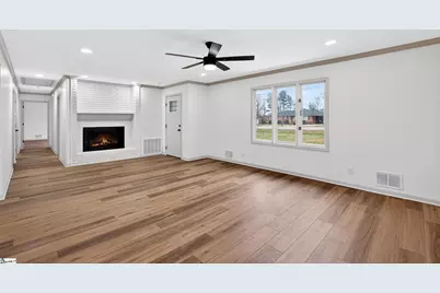 409 Mountainview Road, Boiling Springs, SC 29316 - Photo 16