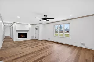 409 Mountainview Rd, Boiling Springs, SC 29316 - Photo 16