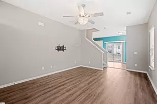 11 Heatherfield Dr, Simpsonville, SC 29680 - Photo 2