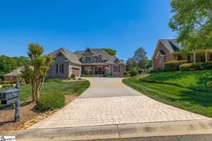 1 Riverbanks Ct, Greer, SC 29651 - Photo 2