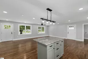 203 Montgomery St, Laurens, SC 29360 - Photo 18