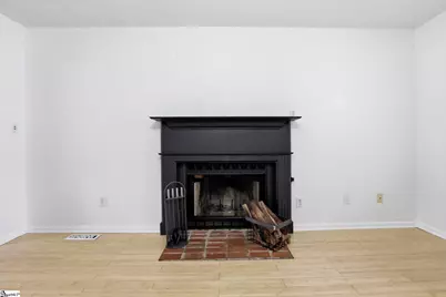 1301 Winding Way, Taylors, SC 29687 - Photo 6