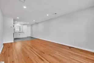 207-A James St, Spartanburg, SC 29301 - Photo 4