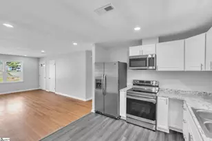 207-A James St, Spartanburg, SC 29301 - Photo 8