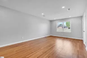 207-B James St, Spartanburg, SC 29301 - Photo 6