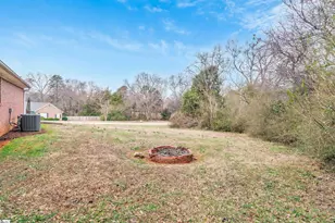 331 Gramercy Blvd, Spartanburg, SC 29301 - Photo 30