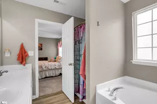 605 Fountain Brook Ln, Fountain Inn, SC 29644 - Photo 32