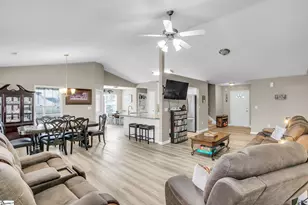 605 Fountain Brook Ln, Fountain Inn, SC 29644 - Photo 10