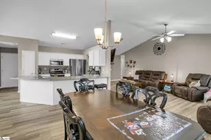 605 Fountain Brook Ln, Fountain Inn, SC 29644 - Photo 12