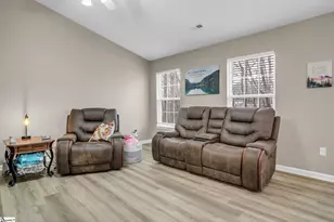 605 Fountain Brook Ln, Fountain Inn, SC 29644 - Photo 8