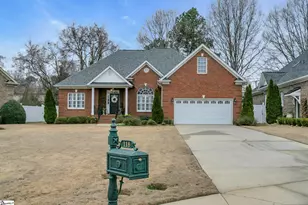 118 Banbury Cir, Simpsonville, SC 29681 - Photo 1