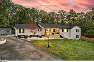3 Kingsley Ct, Mauldin, SC 29607 - Photo 2