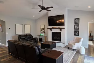 102 Pawleys Ct, Anderson, SC 29625 - Photo 4