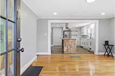 114 N Moore Street, Duncan, SC 29334 - Photo 2