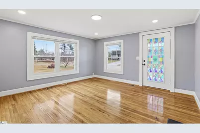 114 N Moore Street, Duncan, SC 29334 - Photo 4