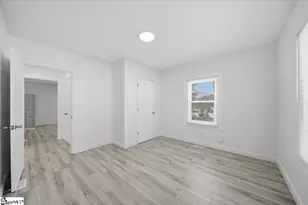 208B Collins Ave, Spartanburg, SC 29306 - Photo 22