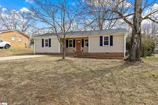 717 Old Stagecoach Rd, Easley, SC 29642 - Photo 4