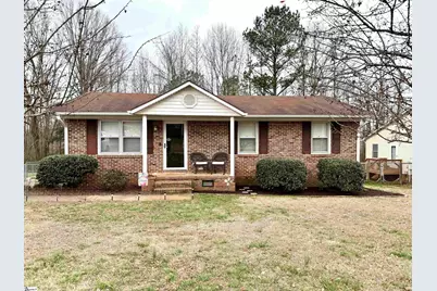 402 Calhoun Street, Laurens, SC 29360 - Photo 1