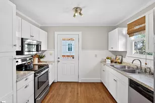 100 Woodville Ave, Greenville, SC 29607 - Photo 8