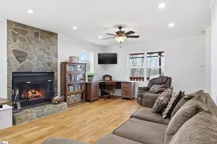 315 Valley Dr, Walhalla, SC 29691 - Photo 6