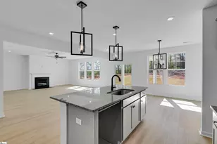 180 Hunter Ridge Dr, Boiling Springs, SC 29316 - Photo 8